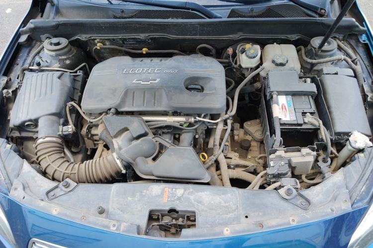 Used Chevrolet Malibu 2013 2.0L Automatic Comfort Edition Engine Bay