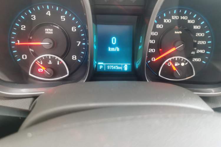 Used Chevrolet Malibu 2013 2.4L Automatic Luxury Edition Odometer Close Up