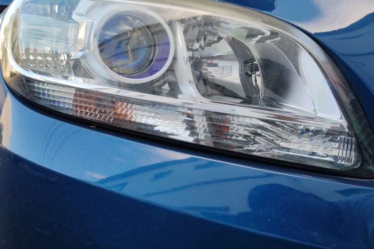 Used Chevrolet Malibu 2013 2.0L Automatic Comfort Edition Right Front Headlight