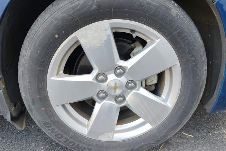 Used Chevrolet Malibu 2013 2.0L Automatic Comfort Edition Right Front Wheel Hub