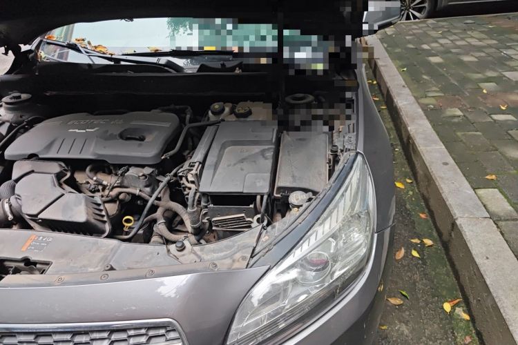 Used Chevrolet Malibu 2013 2.4L Automatic Luxury Edition Engine Bay Left