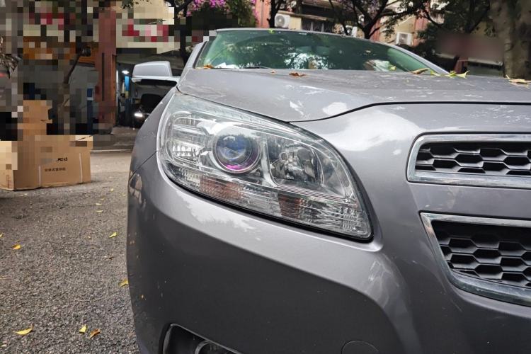 Used Chevrolet Malibu 2013 2.4L Automatic Luxury Edition Right Front Headlight