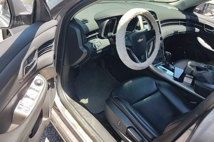 Used Chevrolet Malibu 2013 1.6T Automatic Comfort Edition Driver Seat