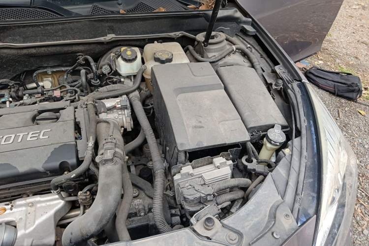 Used Chevrolet Malibu 2013 1.6T Automatic Comfort Edition Engine Bay Left