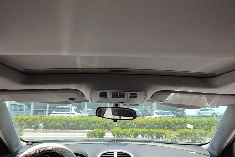 Used Chevrolet Malibu 2013 1.6T Automatic Comfort Edition Headliner