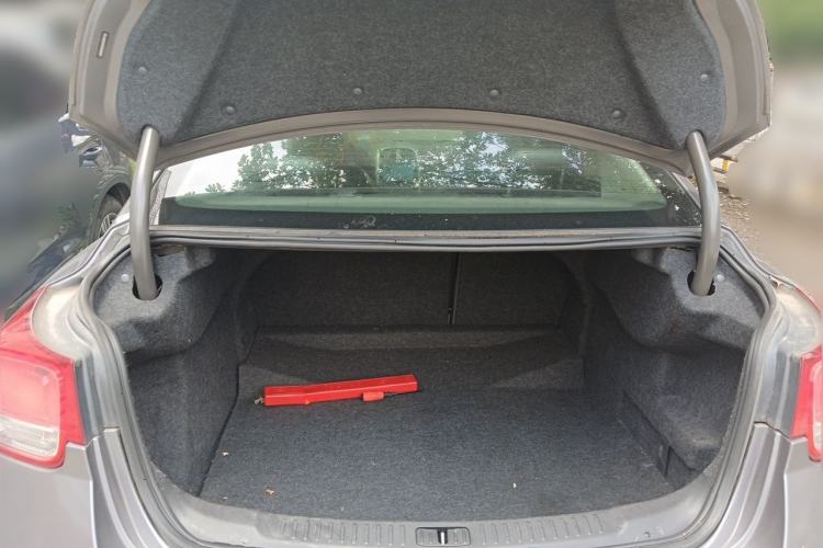 Used Chevrolet Malibu 2013 1.6T Automatic Comfort Edition Trunk