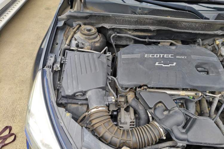 Used Chevrolet Malibu 2013 2.0L Automatic Luxury Edition Engine Bay Right