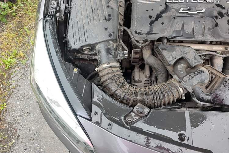 Used Chevrolet Malibu 2013 2.0L Automatic Luxury Edition Engine Bay Right