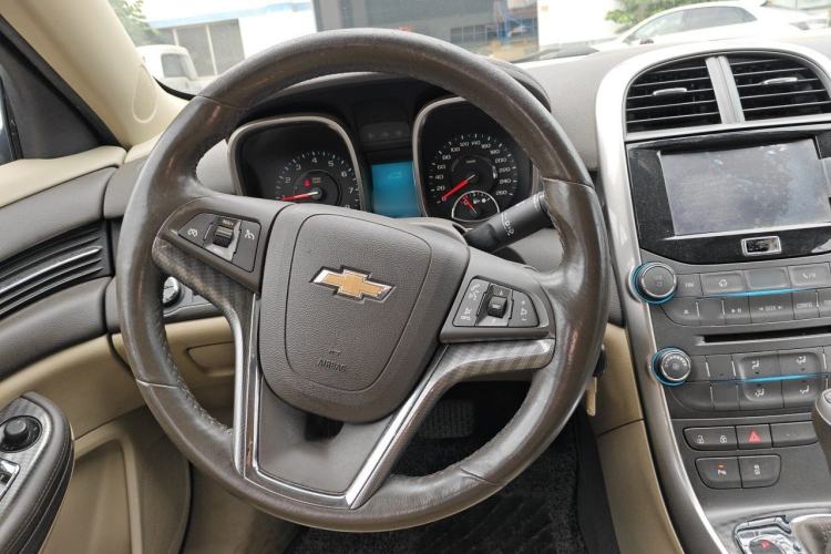 Used Chevrolet Malibu 2013 2.0L Automatic Luxury Edition Steering Wheel