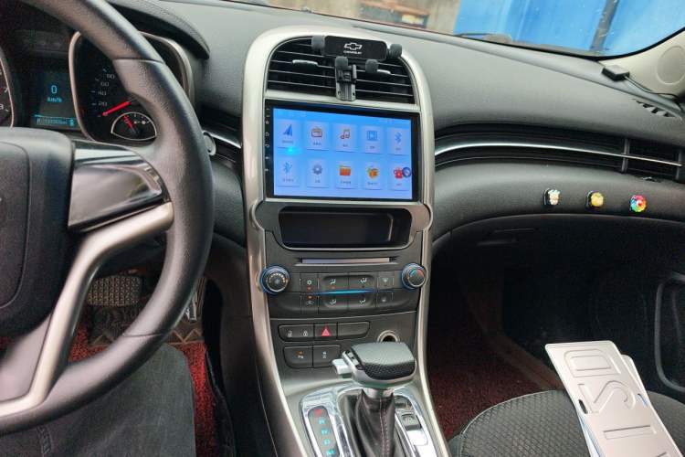 Used Chevrolet Malibu 2013 1.6T Automatic Comfort Edition Audio And AC Panel