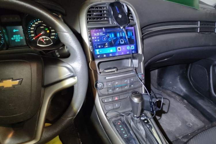 Used Chevrolet Malibu 2013 1.6T Automatic Comfort Edition Audio And AC Panel