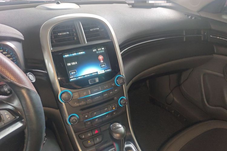 Used Chevrolet Malibu 2013 2.0L Automatic Luxury Edition Audio And AC Panel