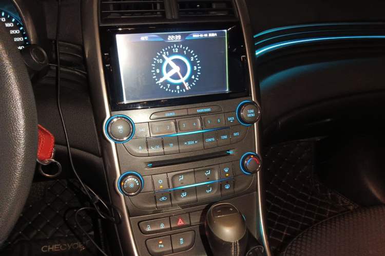 Used Chevrolet Malibu 2013 1.6T Automatic Comfort Edition Audio And AC Panel