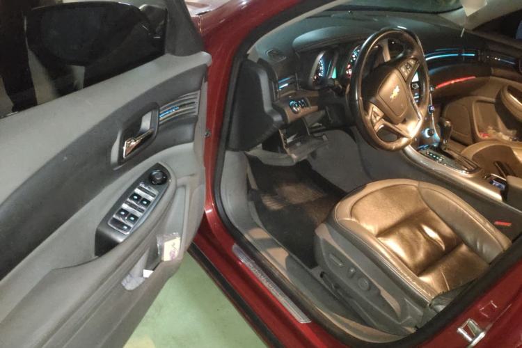 Used Chevrolet Malibu 2013 2.0L Automatic Luxury Edition Driver Seat