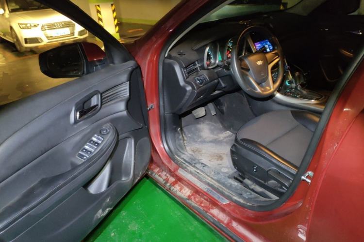 Used Chevrolet Malibu 2013 1.6T Automatic Comfort Edition Driver Seat