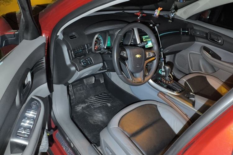 Used Chevrolet Malibu 2013 2.0L Automatic Luxury Edition Driver Seat