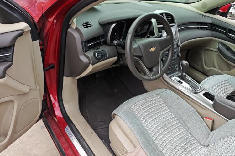 Used Chevrolet Malibu 2013 2.0L Automatic Comfort Edition Driver Seat