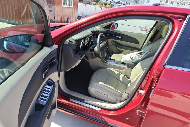 Used Chevrolet Malibu 2013 2.4L Automatic Luxury Edition Driver Seat