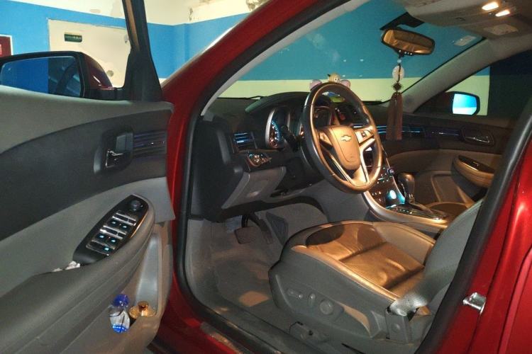 Used Chevrolet Malibu 2013 2.0L Automatic Comfort Edition Driver Seat