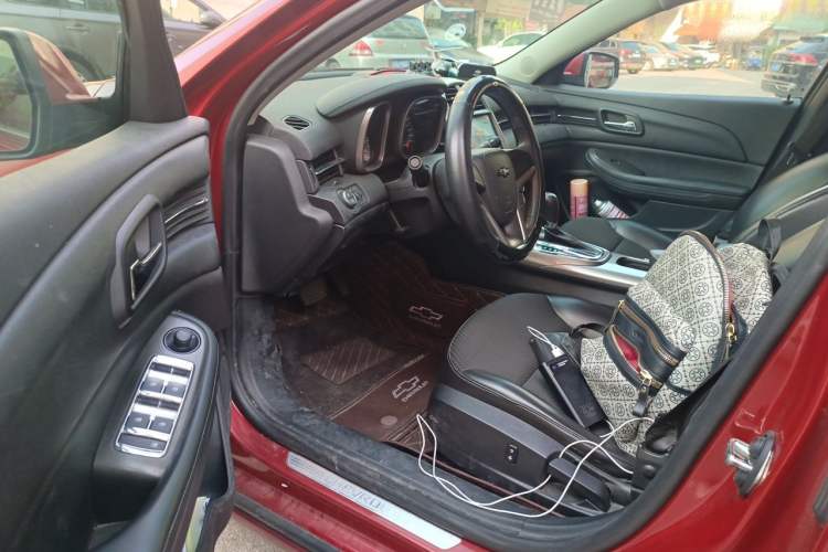 Used Chevrolet Malibu 2013 1.6T Automatic Comfort Edition Driver Seat