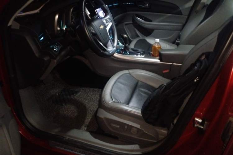 Used Chevrolet Malibu 2013 2.0L Automatic Luxury Edition Driver Seat