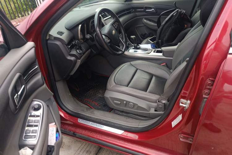 Used Chevrolet Malibu 2013 2.4L Automatic Luxury Edition Driver Seat