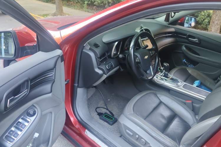 Used Chevrolet Malibu 2013 2.0L Automatic Luxury Edition Driver Seat