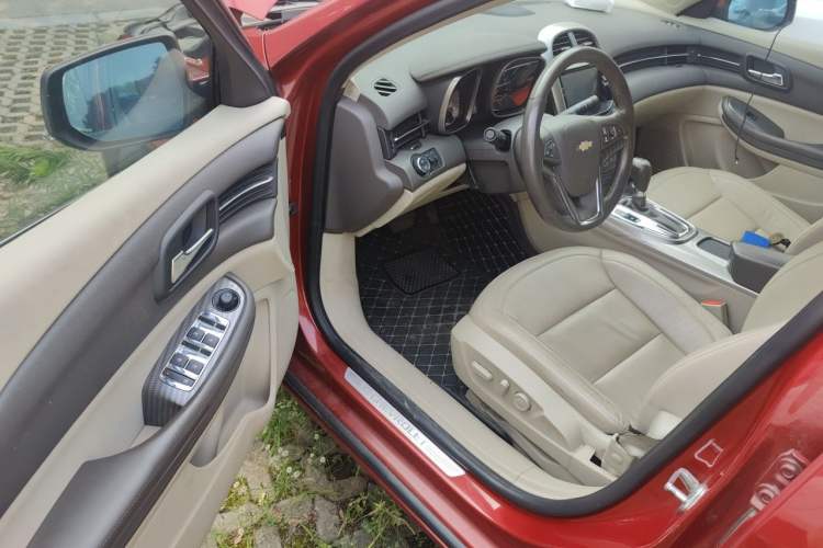 Used Chevrolet Malibu 2013 2.4L Automatic Luxury Edition Driver Seat