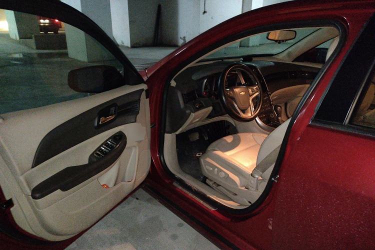Used Chevrolet Malibu 2013 2.0L Automatic Luxury Edition Driver Seat