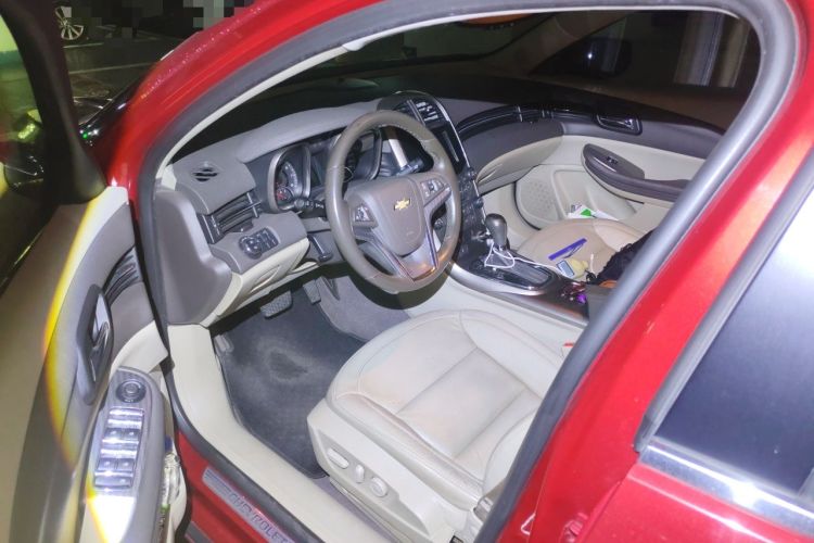 Used Chevrolet Malibu 2013 2.0L Automatic Luxury Edition Driver Seat