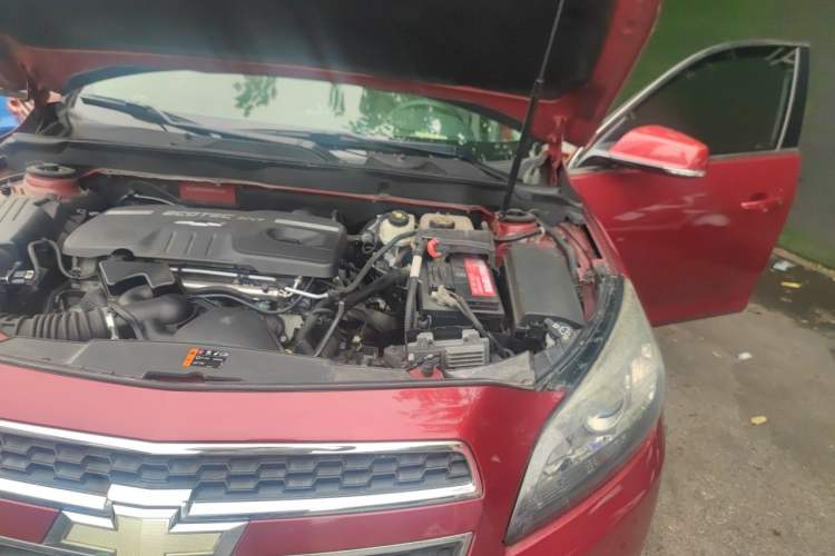 Used Chevrolet Malibu 2013 2.0L Automatic Luxury Edition Engine Bay Left