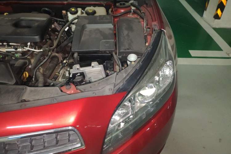 Used Chevrolet Malibu 2013 2.0L Automatic Comfort Edition Engine Bay Left