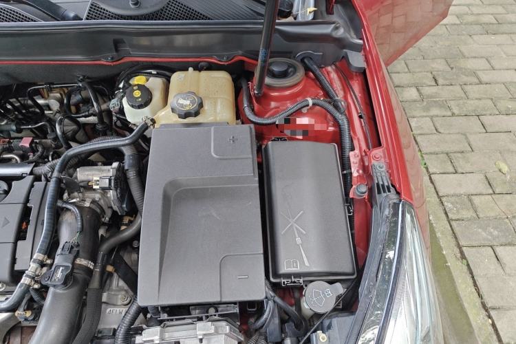 Used Chevrolet Malibu 2013 1.6T Automatic Luxury Edition Engine Bay Left