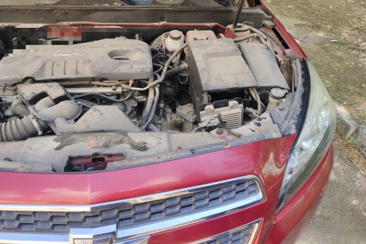 Used Chevrolet Malibu 2013 2.0L Automatic Luxury Edition Engine Bay Left