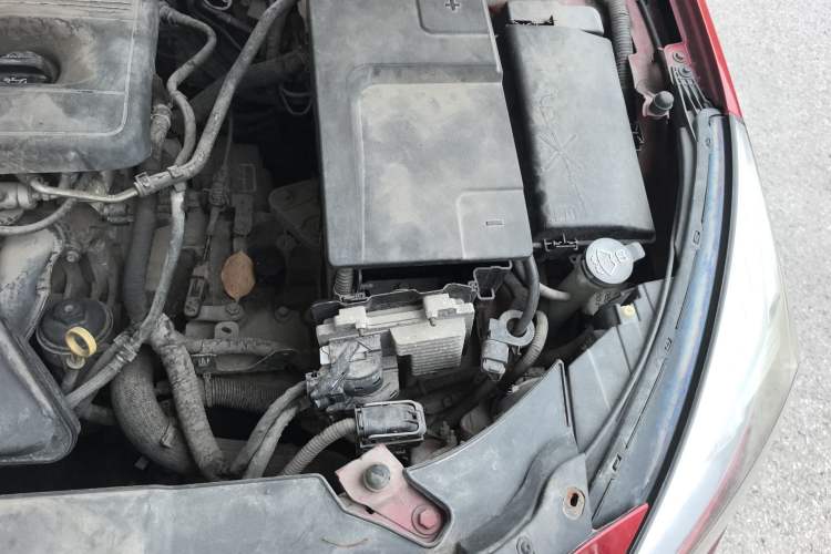 Used Chevrolet Malibu 2013 2.0L Automatic Luxury Edition Engine Bay Left