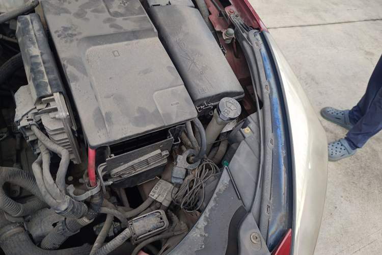 Used Chevrolet Malibu 2013 2.4L Automatic Luxury Edition Engine Bay Left