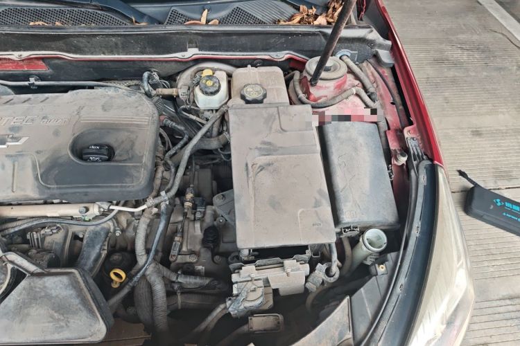 Used Chevrolet Malibu 2013 2.0L Automatic Luxury Edition Engine Bay Left