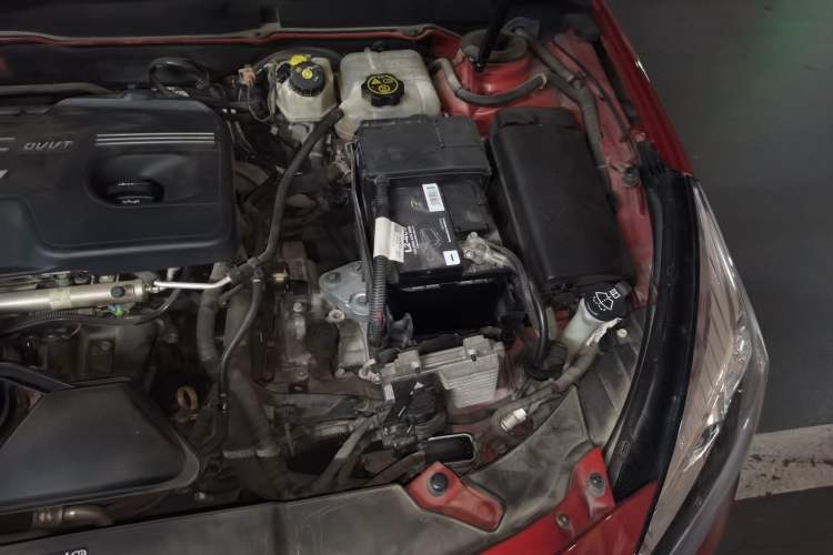Used Chevrolet Malibu 2013 2.0L Automatic Luxury Edition Engine Bay Left