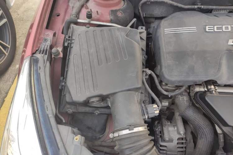 Used Chevrolet Malibu 2013 2.0L Automatic Luxury Edition Engine Bay Right