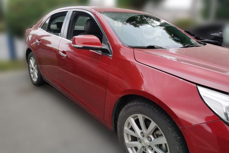 Used Chevrolet Malibu 2013 2.4L Automatic Luxury Edition Front Right 45 Deg