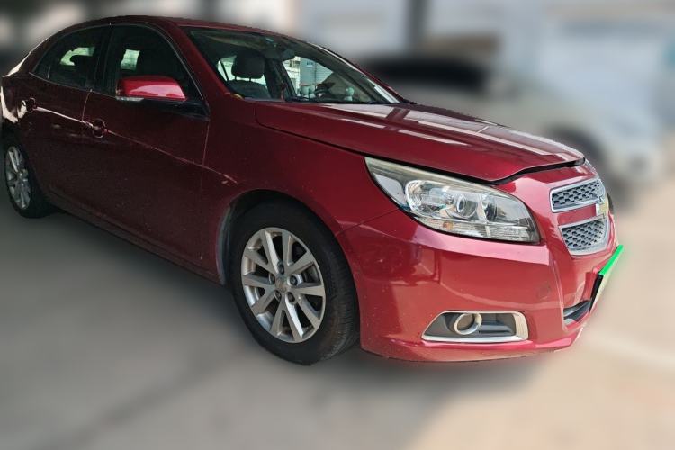 Used Chevrolet Malibu 2013 2.0L Automatic Luxury Edition Front Right 45 Deg