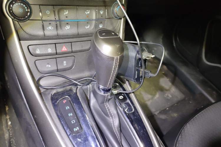 Used Chevrolet Malibu 2013 1.6T Automatic Comfort Edition Gear Lever