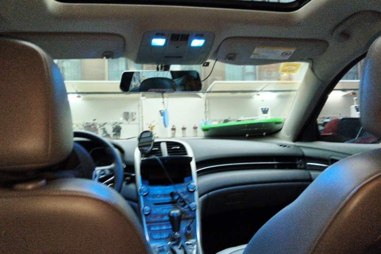 Used Chevrolet Malibu 2013 2.0L Automatic Luxury Edition Headliner