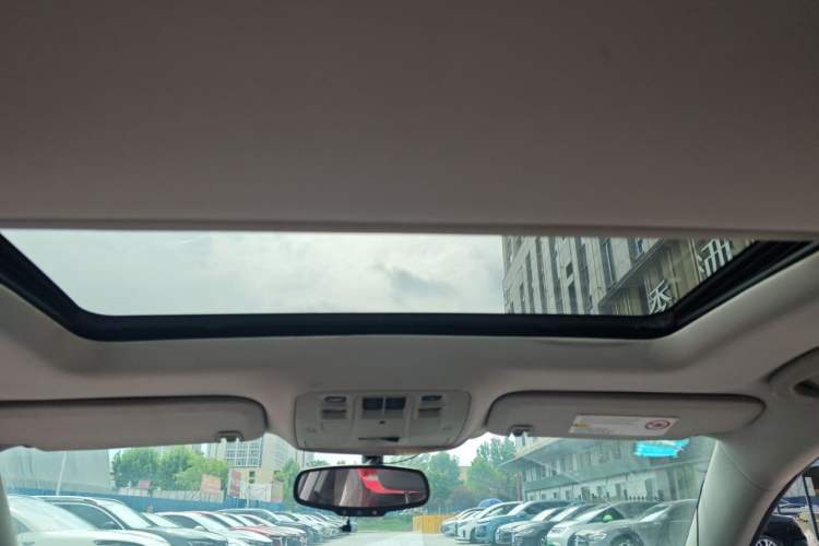 Used Chevrolet Malibu 2013 2.4L Automatic Luxury Edition Headliner