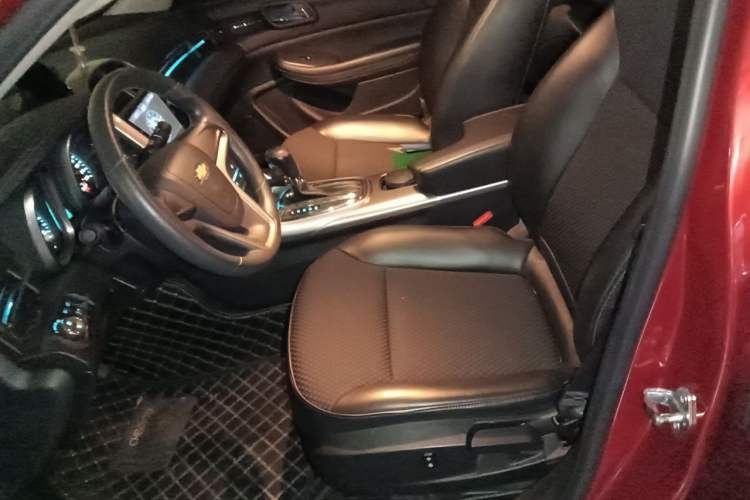Used Chevrolet Malibu 2013 1.6T Automatic Comfort Edition Left Front Seat