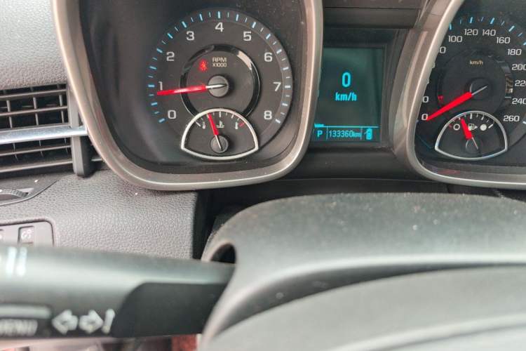 Used Chevrolet Malibu 2013 1.6T Automatic Comfort Edition Odometer Close Up