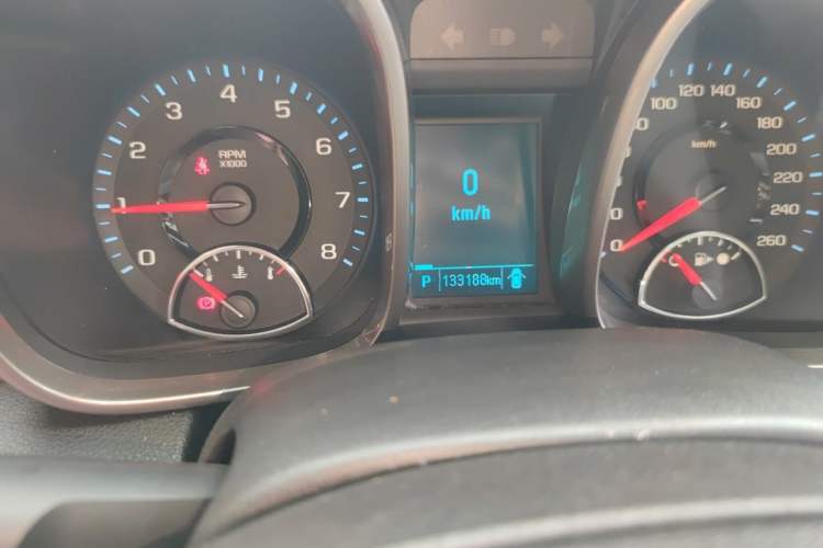 Used Chevrolet Malibu 2013 2.0L Automatic Luxury Edition Odometer Close Up