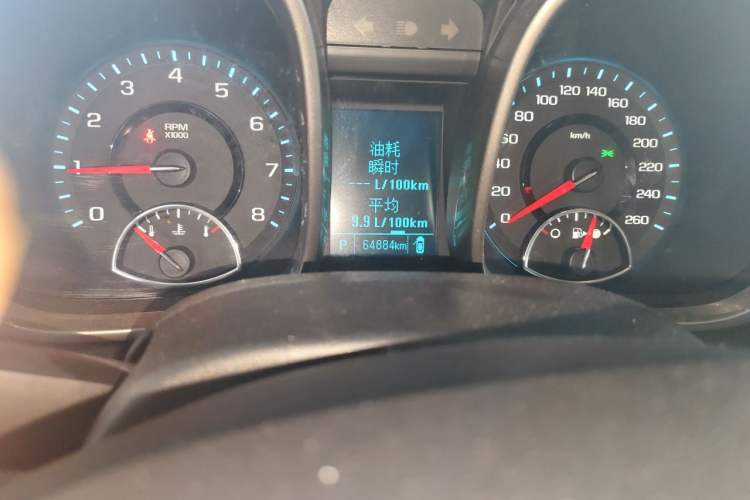 Used Chevrolet Malibu 2013 2.0L Automatic Comfort Edition Odometer Close Up