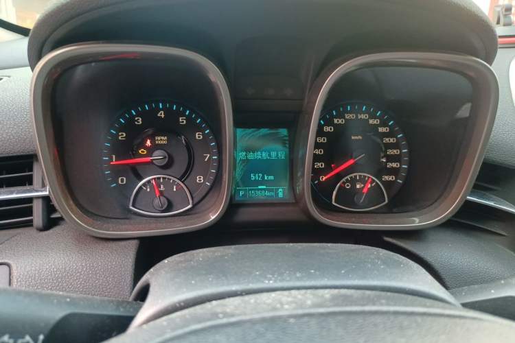 Used Chevrolet Malibu 2013 1.6T Automatic Comfort Edition Odometer Close Up
