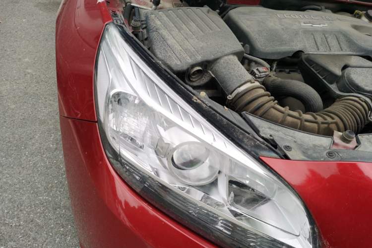 Used Chevrolet Malibu 2013 2.4L Automatic Luxury Edition Right Front Headlight
